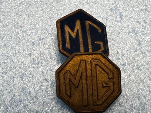 Pins - 2x MG - P1287, Verzamelen, Speldjes, Pins en Buttons, Zo goed als nieuw, Ophalen of Verzenden