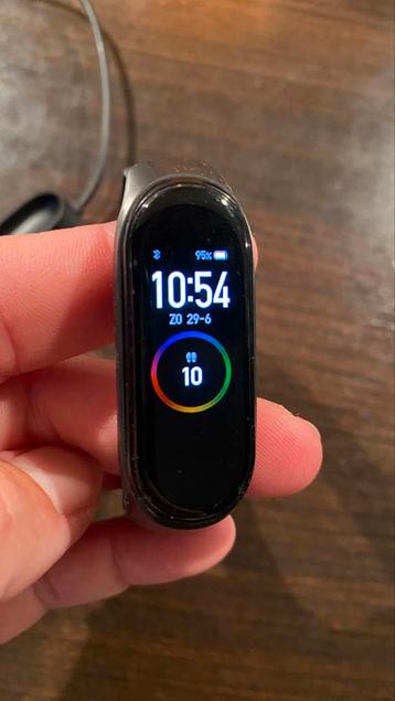 Fitnesshorloge Mi Smart Band 4 beschikbaar voor biedingen