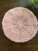 Zelf gehaakte lichtroze (kinder)baret van katoengaren, Meisje, Handgemaakt, Nieuw, Ophalen of Verzenden