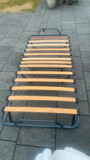 Opklapbed/campingbed beschikbaar voor biedingen