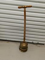 Antieke koperen wasstamper met houten handvat, Ophalen of Verzenden