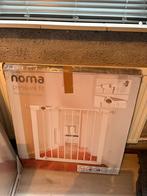 Traphekje, Kinderen en Baby's, Traphekjes, Ophalen, Nieuw, Hout, 100 tot 115 cm