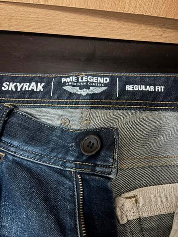 PMG legend jeans beschikbaar voor biedingen