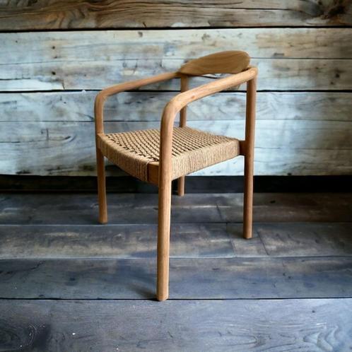 Massief houten stoel met gewoven zitting & armleuning, Antiek en Kunst, Antiek | Meubels | Stoelen en Banken, Ophalen