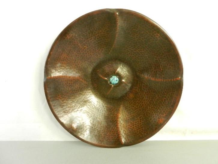 Art Deco Amsterdamse School gehamerd koperen sierbord bord, Antiek en Kunst, Antiek | Koper en Brons, Koper, Ophalen of Verzenden