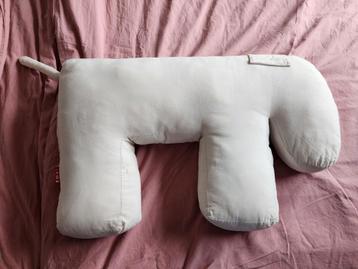 Isi mini voedingskussen beschikbaar voor biedingen