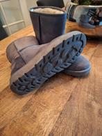 Nep Uggs grijs maat 40, Kleding | Dames, Schoenen, Ophalen, Zo goed als nieuw, Grijs, Pantoffels of Sloffen