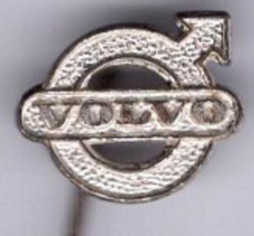 VOLVO zilverkleurig vrachtwagen speldje ( D_073 ), Verzamelen, Speldjes, Pins en Buttons, Nieuw, Speldje of Pin, Transport, Verzenden