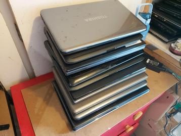 Partij 10x werken Defect Oude  model Laptop eerste LEZEN!!! beschikbaar voor biedingen