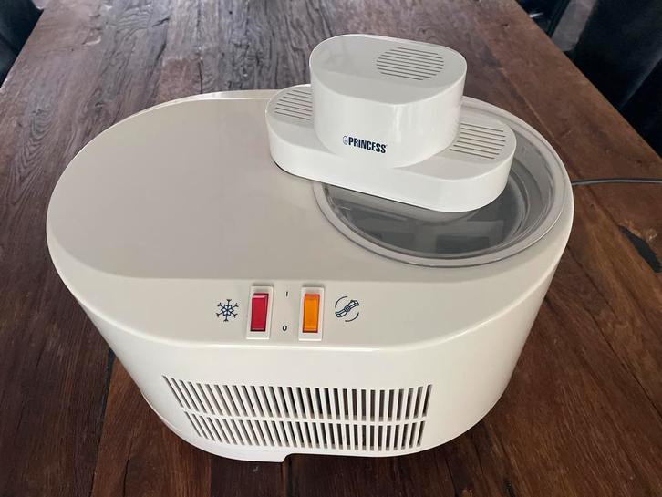 Princess Ijsmachine - Zelfvriezend!, Witgoed en Apparatuur, IJsmachines, Zo goed als nieuw, Zelfvriezend, Ophalen