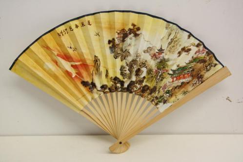 Vintage Chinese waaier. Nieuw., Antiek en Kunst, Kunst | Niet-Westerse kunst, Ophalen of Verzenden