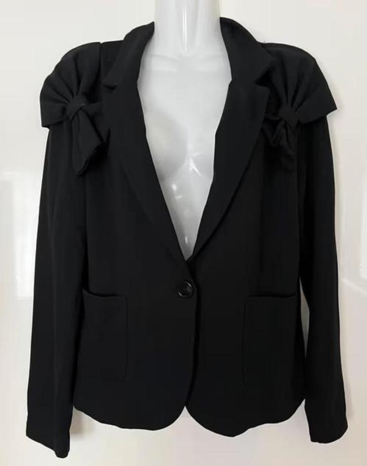 Juffrouw Jansen zwart jasje maat 42[v], Kleding | Dames, Jasjes, Kostuums en Pakken, Nieuw, Jasje, Maat 42/44 (L), Zwart, Ophalen of Verzenden