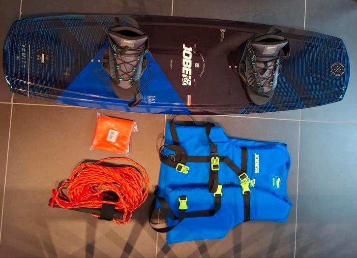 Jobe Wakeboard set Vanity 141 cm, Watersport en Boten, Wakeboarden, Zo goed als nieuw, Ophalen