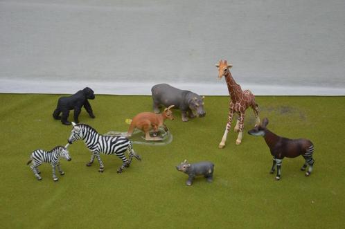10 verschillende Schleich pvc wilde dieren: Giraf 17cm Okapi, Verzamelen, Poppetjes en Figuurtjes, Zo goed als nieuw, Ophalen of Verzenden