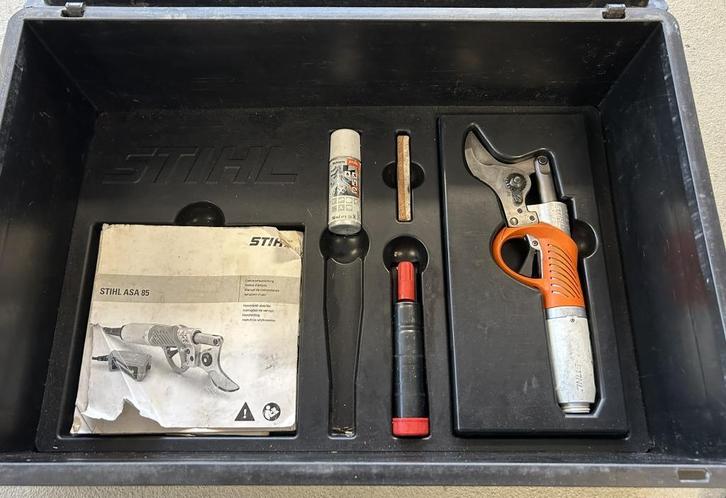Stihl ASA 85 accu takkenschaar/accusnoeischaar gebruikt, Tuin en Terras, Takkenscharen, Gebruikt, 40 t/m 49 mm, Ophalen