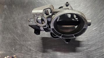 Gasklephuis secondair BMW 3-serie 320i 323i 328i 13541748840 beschikbaar voor biedingen