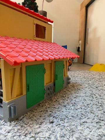 Leuke Speelgoed Manege/Boerderij beschikbaar voor biedingen