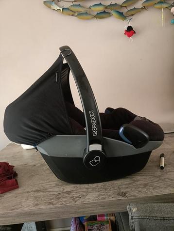 Maxi cosi te koop beschikbaar voor biedingen