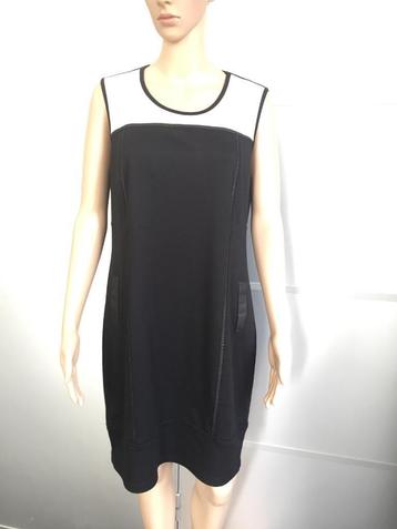 C740 Zwart/wit jurkje Maat M=38/40 jurk sweatjurk beschikbaar voor biedingen