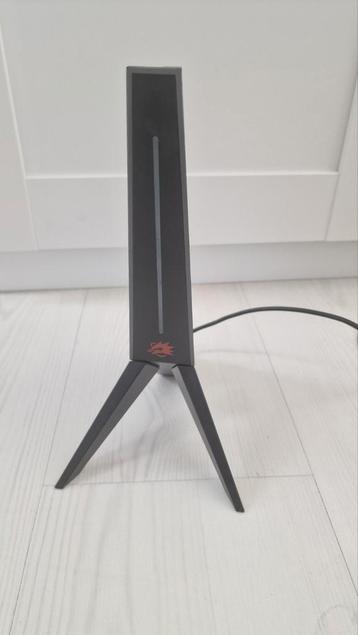 Headphone stand met LED en USB beschikbaar voor biedingen