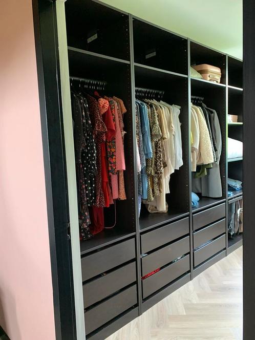 Ikea pax kast zwart, Huis en Inrichting, Kasten | Kledingkasten, Zo goed als nieuw, 200 cm of meer, 200 cm of meer, 50 tot 75 cm