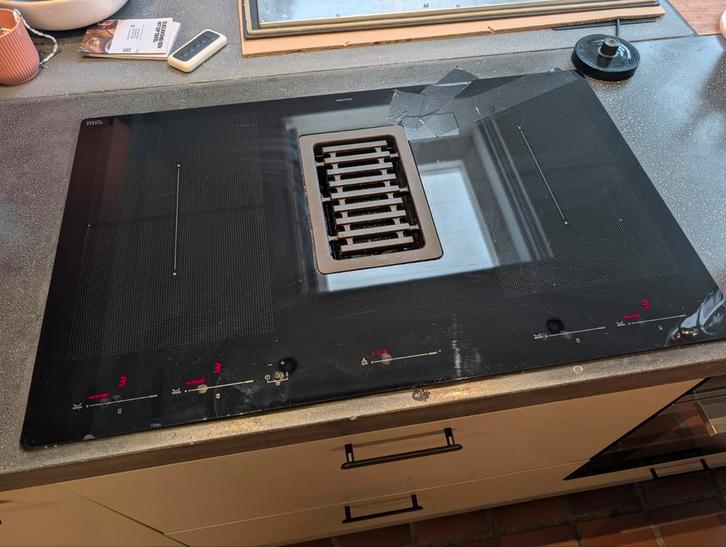 IKEA FÖRDELAKTIG Inductie Kookplaat Letop: gebarsten plaat., Witgoed en Apparatuur, Kookplaten, Gebruikt, Inbouw, Inductie, 4 kookzones