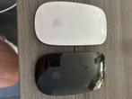 Magic Mouse 2  een zwarte en witte, Computers en Software, Apple Macbooks, Ophalen, Zo goed als nieuw, 13 inch, MacBook Pro