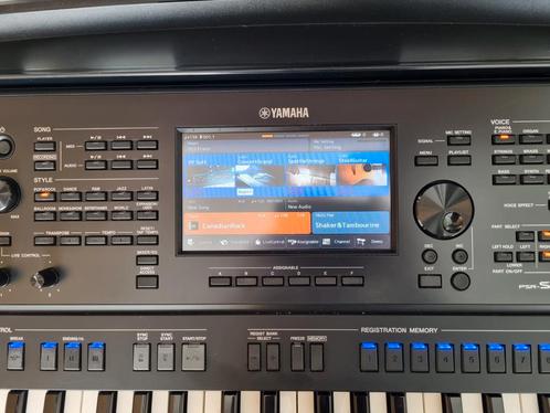 Yamaha PSR  SX 700, Muziek en Instrumenten, Keyboards, Gebruikt, 61 toetsen, Yamaha, Aanslaggevoelig, Midi-aansluiting, Ophalen