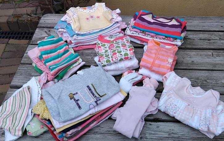 Grote Baby kledingpakket ~ Maat 62/68/74 ~ 52 stuks, Kinderen en Baby's, Babykleding | Baby-kledingpakketten, Gebruikt, Maat 68