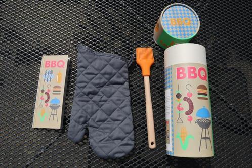 Barbecue barbeque bbq kookboek handschoen kwast nieuw koker, Tuin en Terras, Barbecue-accessoires, Nieuw, Ophalen of Verzenden