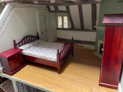 poppenhuis Slaapkamer D Noten, Verzamelen, Poppenhuizen en Toebehoren, Zo goed als nieuw, Poppenhuis, Ophalen of Verzenden