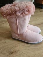 Roze UGG classic tall mt 39/40, Kleding | Dames, Schoenen, Ophalen, Nieuw, Roze