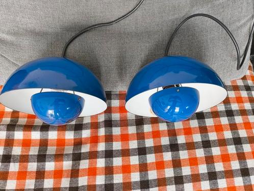 Twee originele Verner Panton kobaltblauwe hanglampen, Huis en Inrichting, Lampen | Hanglampen, Gebruikt, Minder dan 50 cm, Ophalen