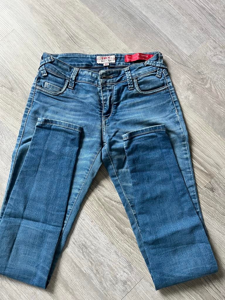 Met jeans super skinny X- Jessica, Kleding | Dames, Ophalen of Verzenden, Zo goed als nieuw, Blauw, W27 (confectie 34) of kleiner