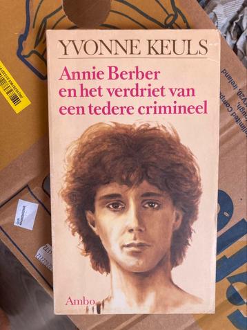 Annie Berber en het verdriet van edn tedere crimineel beschikbaar voor biedingen