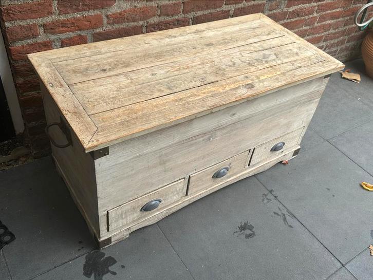Grote rosbuiste kist met lades en zitvlak, Huis en Inrichting, Woonaccessoires | Kisten, Zo goed als nieuw, 50 tot 75 cm, Minder dan 50 cm