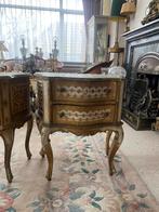 2 antieke florentijnse nachtkastjes, Ophalen