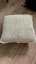 Zitkussen/poef beige, Huis en Inrichting, Woonaccessoires | Kussens, Ophalen, Zo goed als nieuw, Vierkant