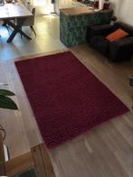 donkerrood vloerkleed tapijt, 150 tot 200 cm, 200 cm of meer, Ophalen of Verzenden, Zo goed als nieuw