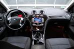 Ford Mondeo 2.0-16V Ghia, Auto's, Gebruikt, Origineel Nederlands, Handgeschakeld, 1500 kg