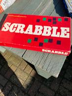 Nederlandse uitgave Scrabble met houten letters., Hobby en Vrije tijd, Gezelschapsspellen | Bordspellen, Ophalen of Verzenden