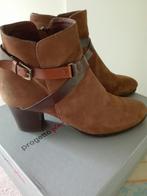 Laarsjes in nubuck, mt 38, Zwart, Lage of Enkellaarzen, Ophalen of Verzenden, Zo goed als nieuw
