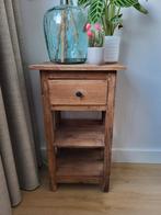 Houten kastje met lade, Huis en Inrichting, Slaapkamer | Nachtkastjes, Ophalen, Minder dan 45 cm, 55 tot 70 cm, Zo goed als nieuw