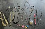 Grote Sieraden Set – 61 Stuks, Sieraden, Tassen en Uiterlijk, Antieke sieraden, Ophalen of Verzenden, Overige materialen, Overige typen