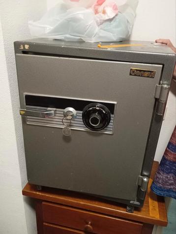 Consul Kluis met Cijferslot & Sleutel beschikbaar voor biedingen