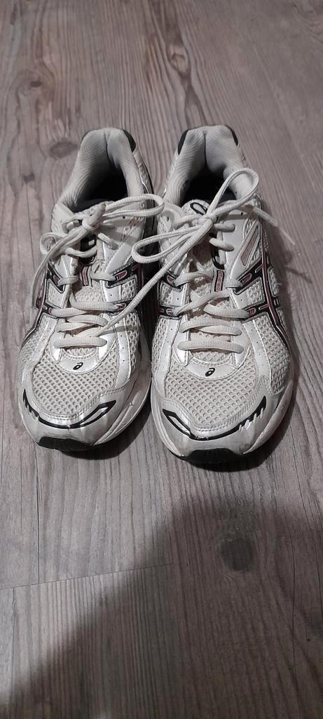 Hardloopschoenen Asics maat 42, Sport en Fitness, Loopsport en Atletiek, Gebruikt, Hardloopschoenen, Asics, Ophalen of Verzenden