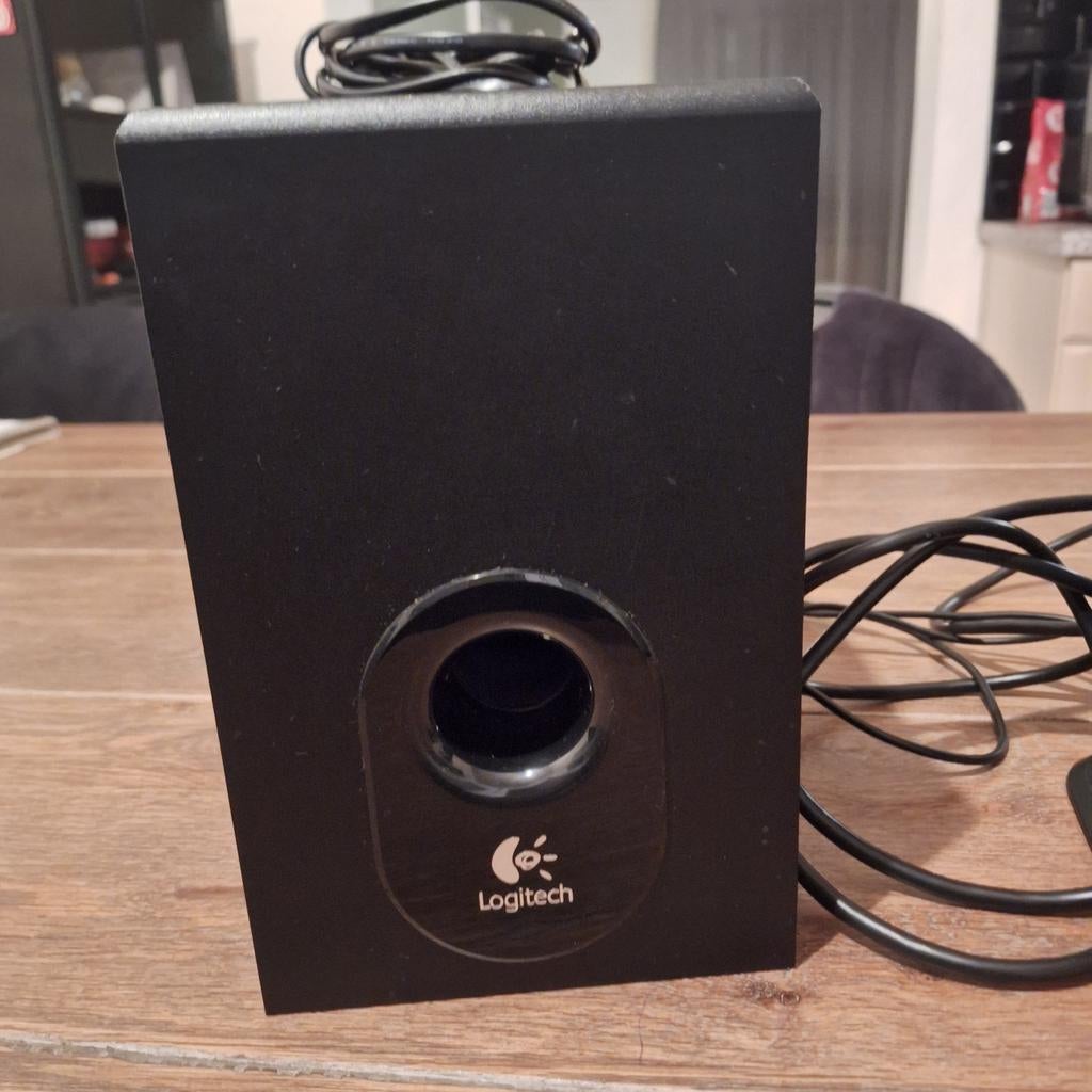 Logitech Speakerset - Gebruikt, Ophalen of Verzenden, Gebruikt, Minder dan 60 watt, Front, Rear of Stereo speakers