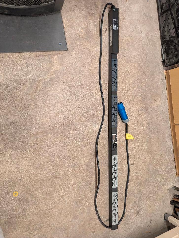 Panduit P32E06M 32A Rack PDU, Doe-het-zelf en Verbouw, Elektra en Kabels, Gebruikt, Overige typen, Ophalen