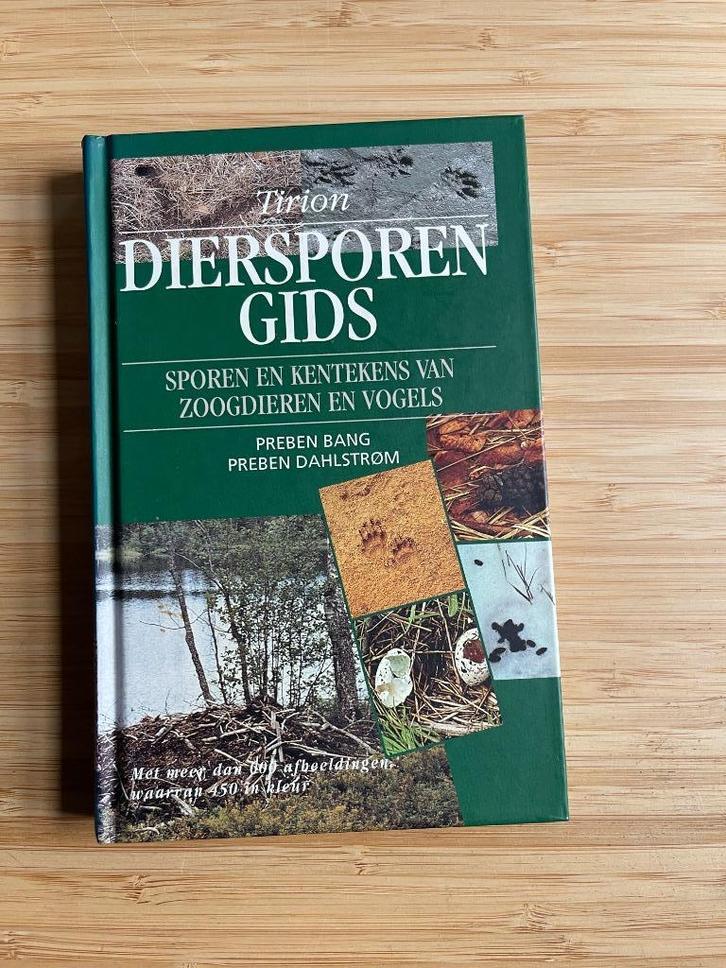 Diersporengids sporen en kentekens van zoogdieren en vogels, Boeken, Dieren en Huisdieren, Zo goed als nieuw, Overige diersoorten
