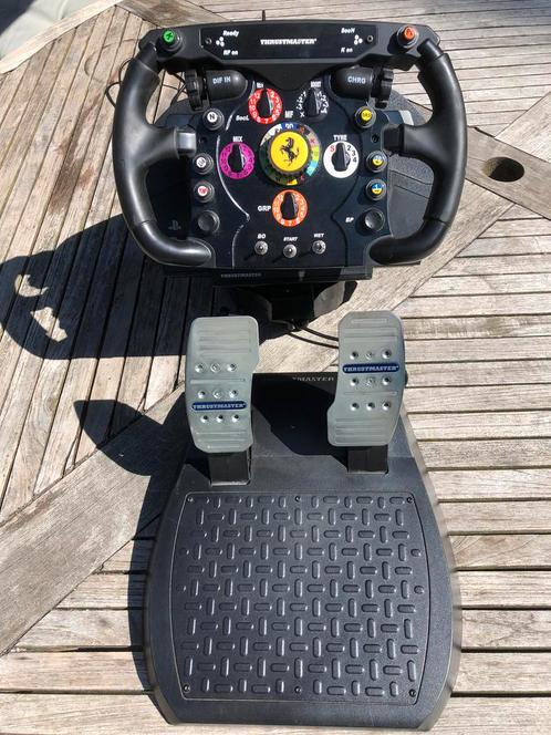 Thrustmaster T300 F1 racestuur met pedalen, force feedback, Computers en Software, Joysticks, Zo goed als nieuw, Ophalen